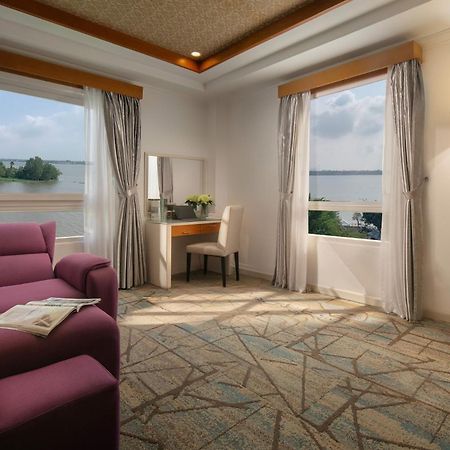 Nesta Hotel Cần Thơ Kültér fotó