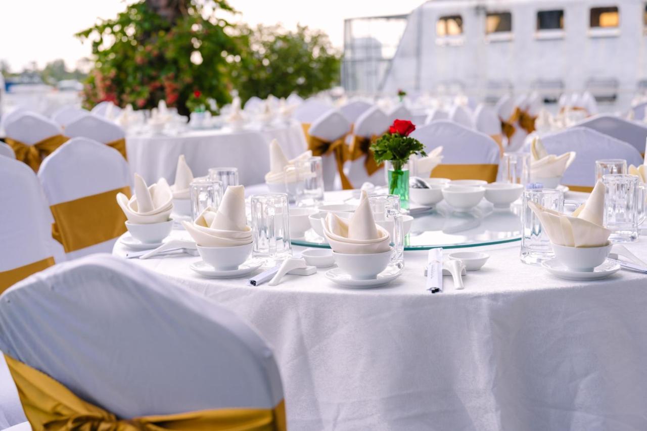 Nesta Hotel Cần Thơ Kültér fotó
