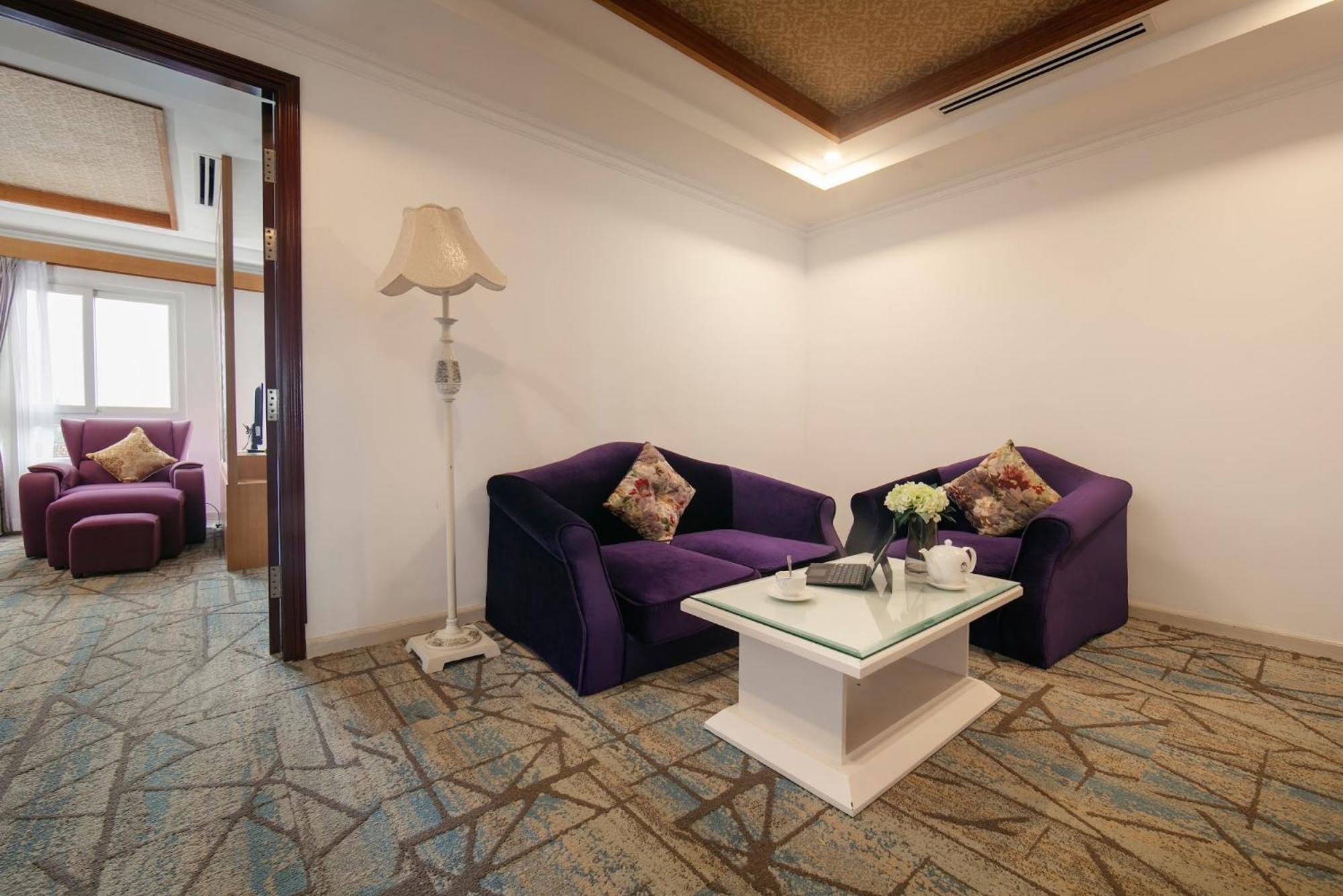 Nesta Hotel Cần Thơ Kültér fotó