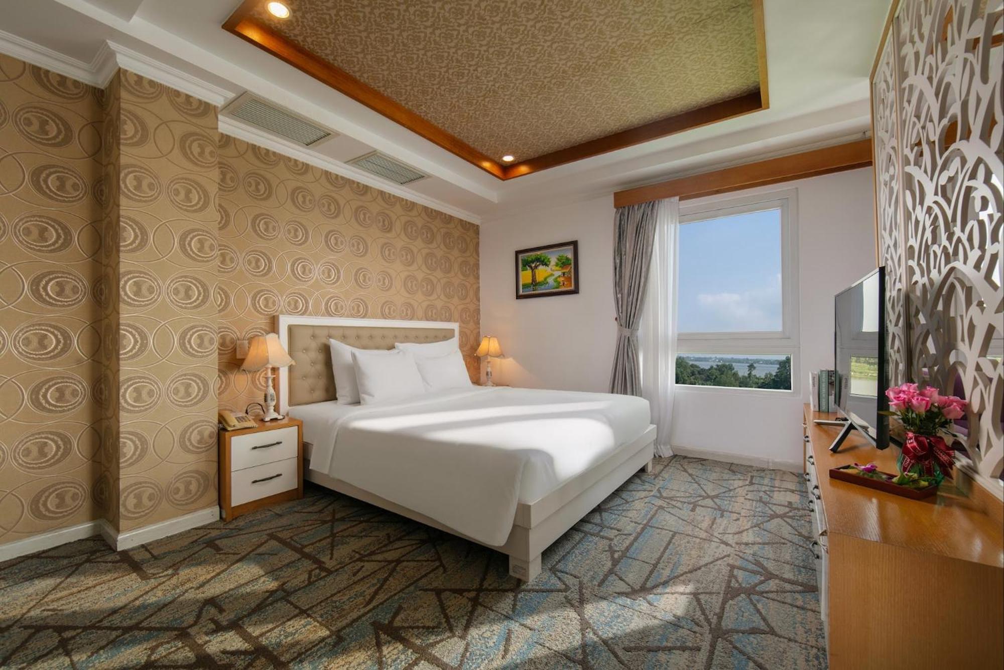Nesta Hotel Cần Thơ Kültér fotó