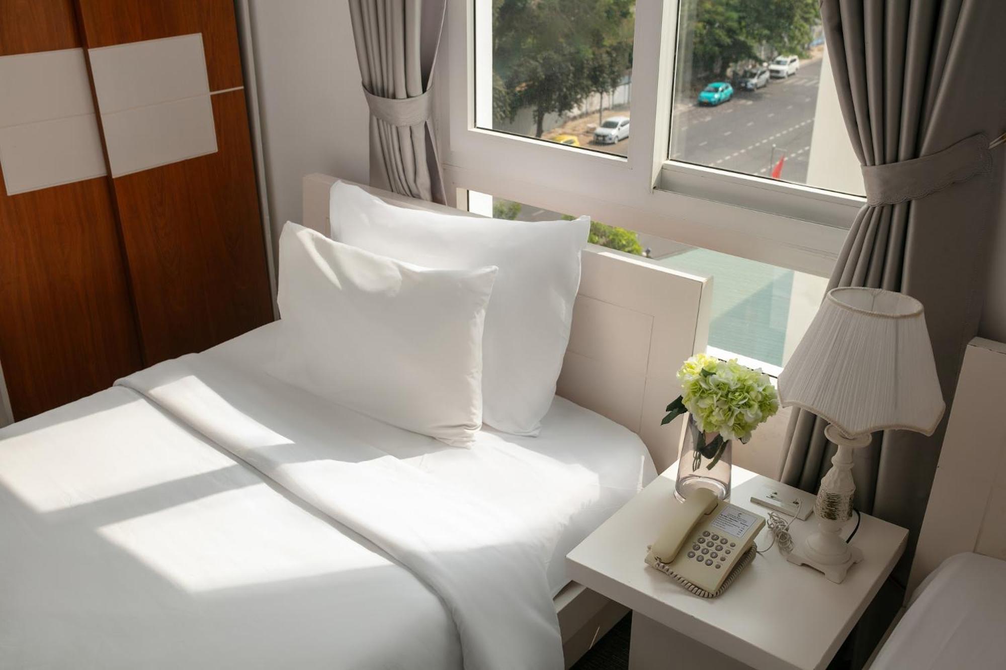 Nesta Hotel Cần Thơ Kültér fotó