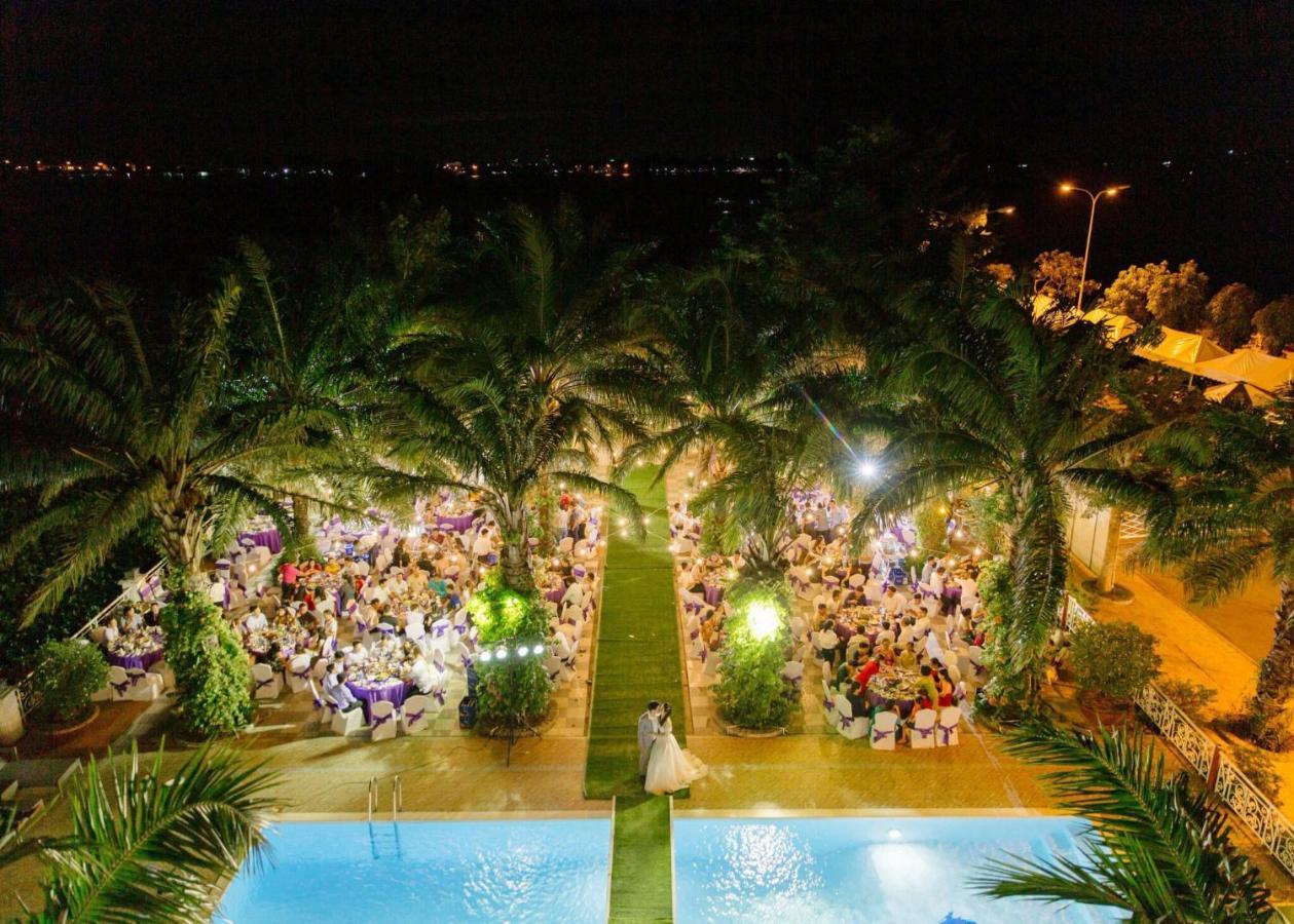 Nesta Hotel Cần Thơ Kültér fotó