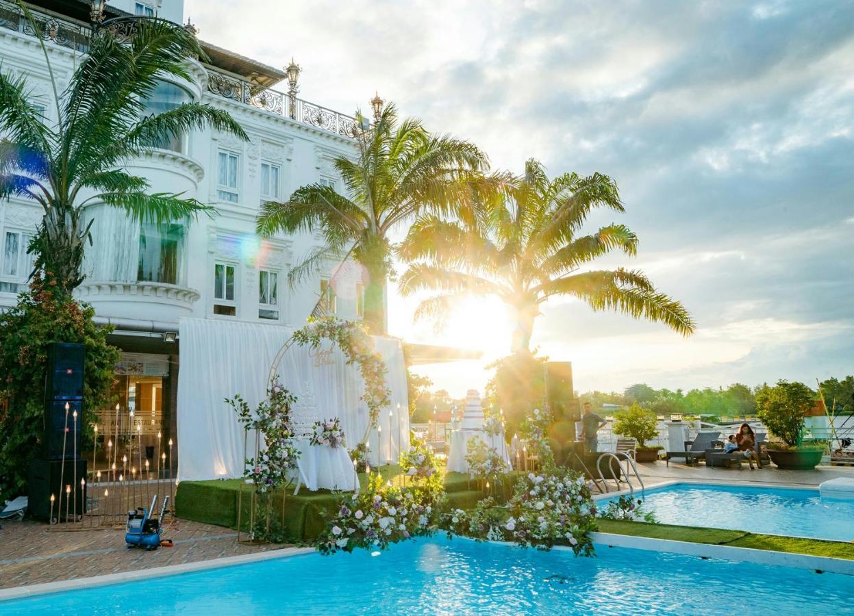 Nesta Hotel Cần Thơ Kültér fotó