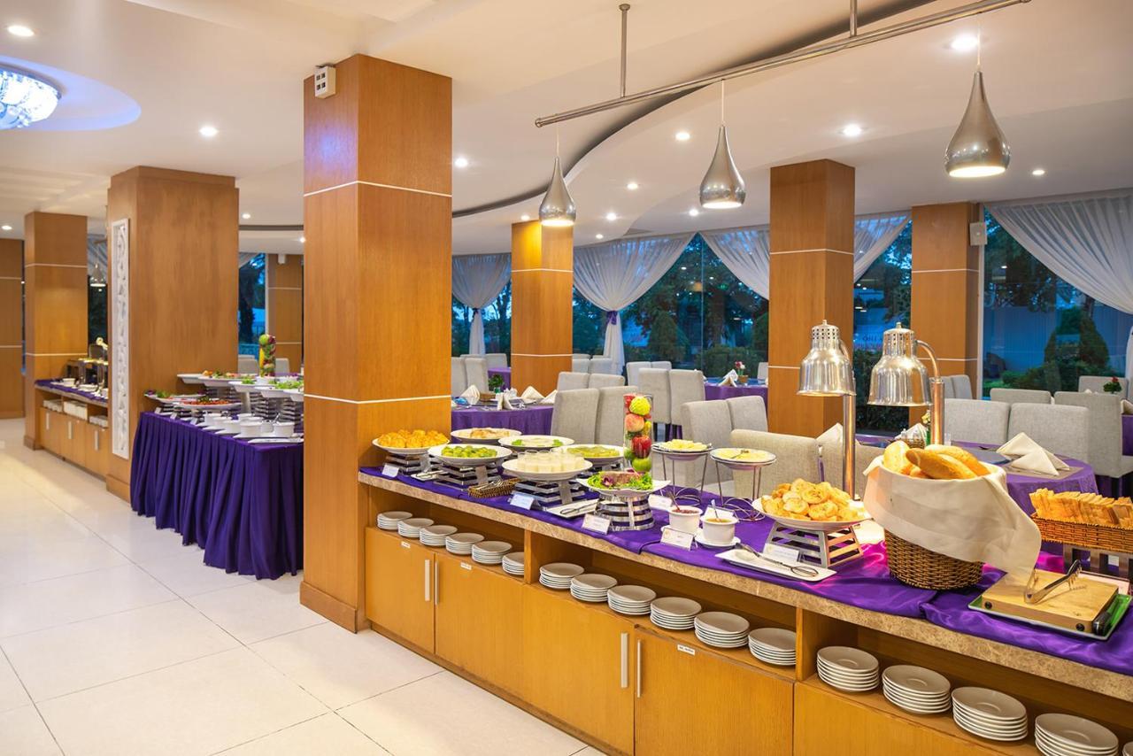 Nesta Hotel Cần Thơ Kültér fotó